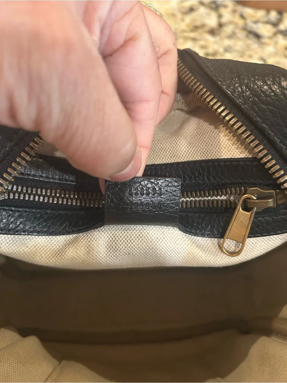Gucci Black Logo Shoulder Bag Men's Adjustable Strap Designer Brass Hardware coa